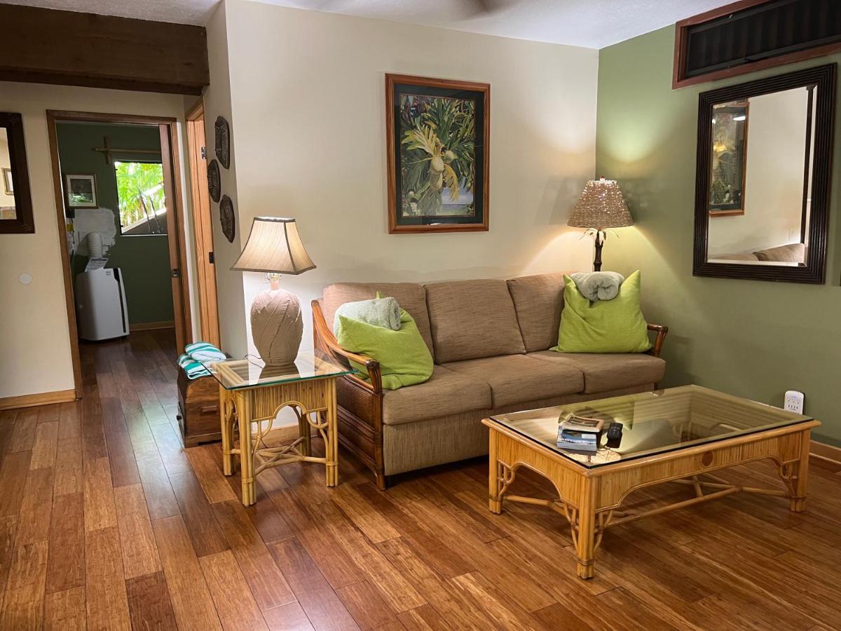 ויילי Maui What A Wonderful World Bed & Breakfast מראה חיצוני תמונה