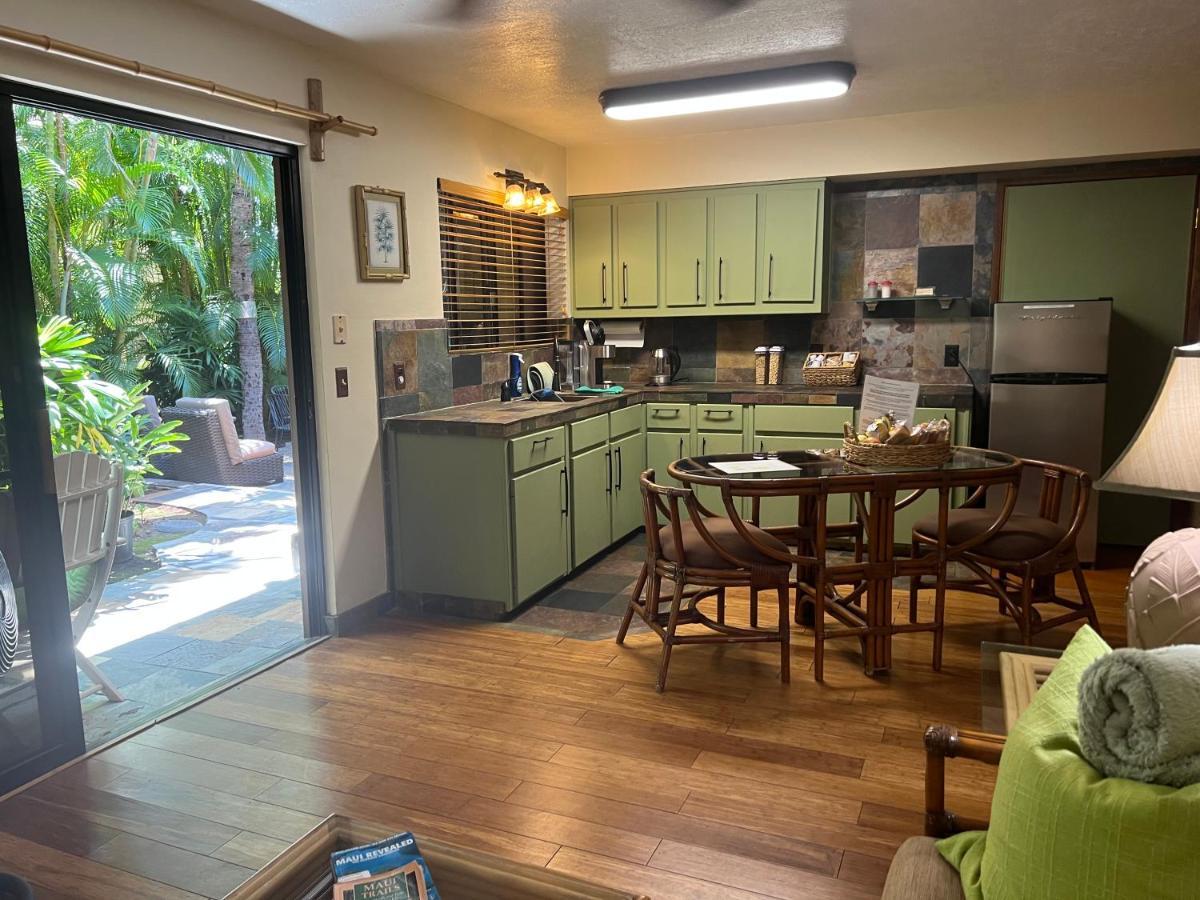 ויילי Maui What A Wonderful World Bed & Breakfast מראה חיצוני תמונה